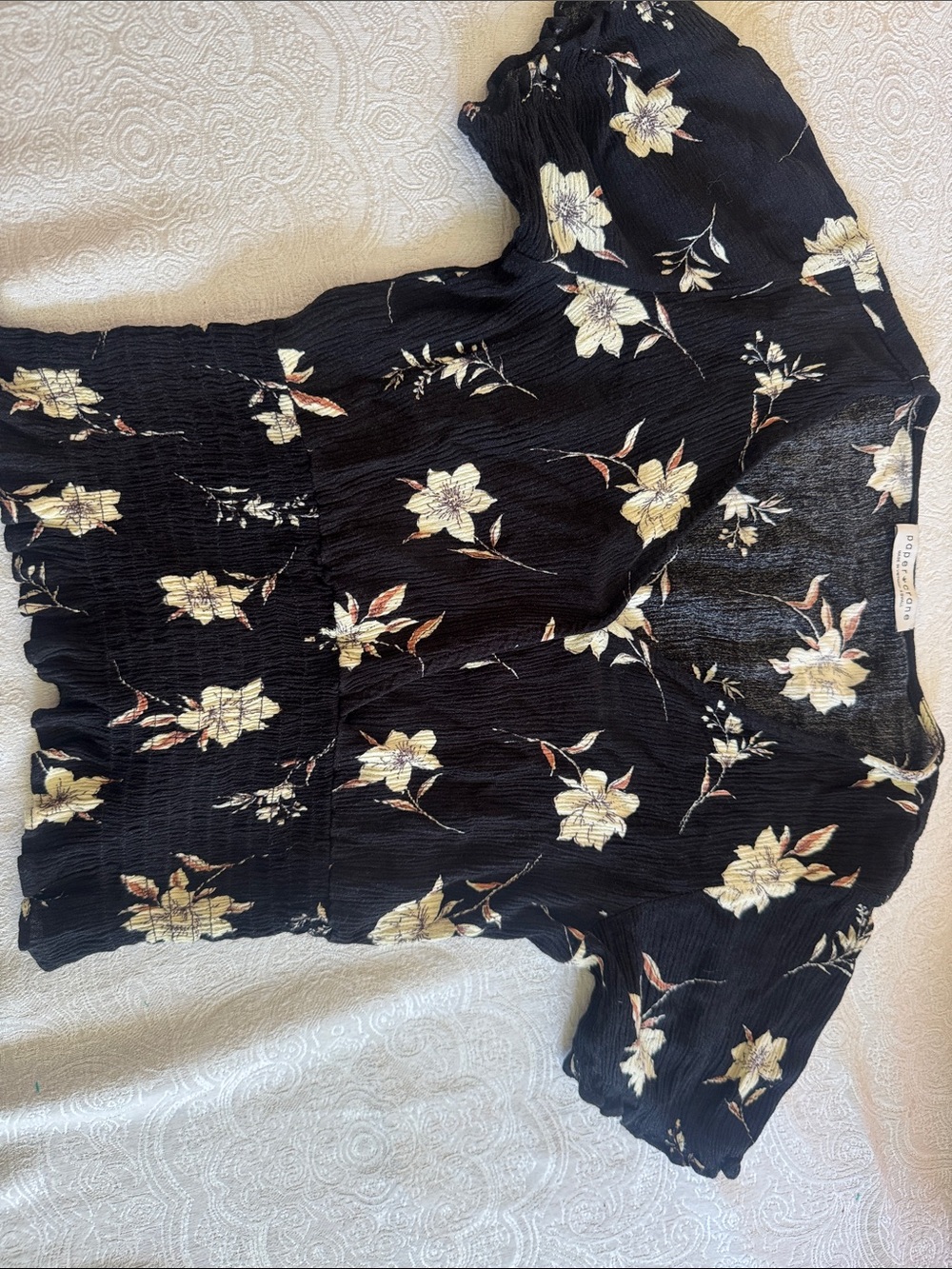 Paper Crane Black Floral Short-Sleeve Smocked Top
